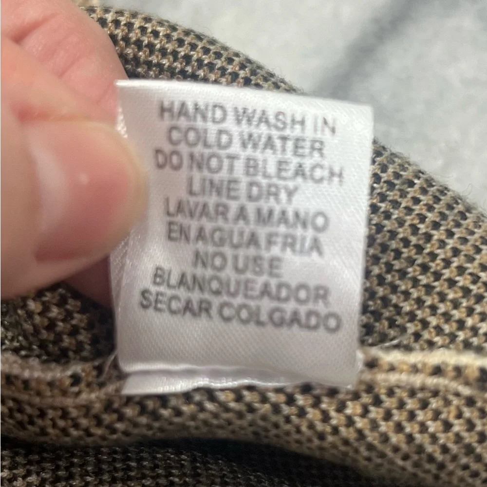 Women’s Entro Beige Cheetah Sweater size large - Picture 13 of 15